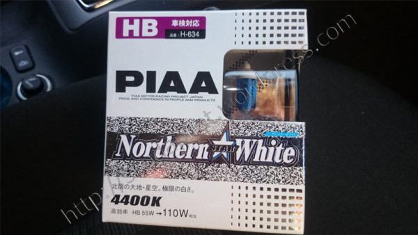 Упаковка ламп PIAA Northern Star White